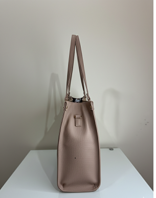 Being tote bag