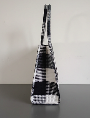 Black and white tote bag