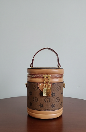 Vanity bag 01