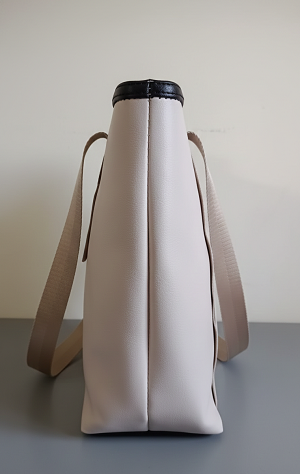 Cream shoulder tote bag