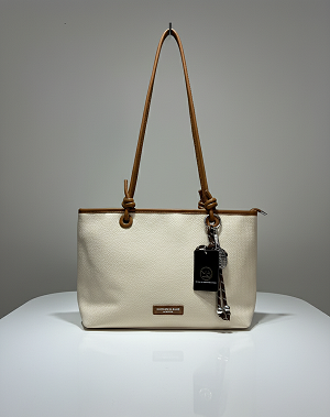 Cream shoulder bag