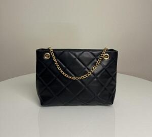 Black shoulder with chain bag
