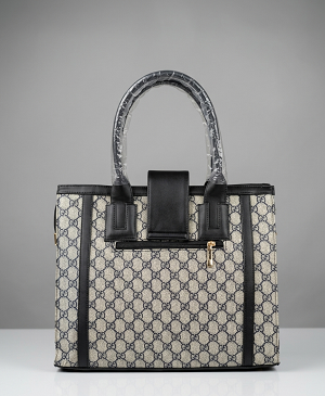 Gucci print tote bag